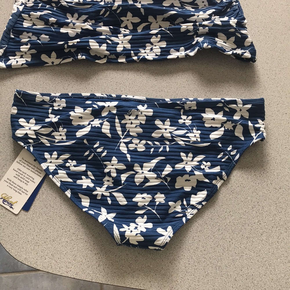 Tankini - Picture 6 of 10